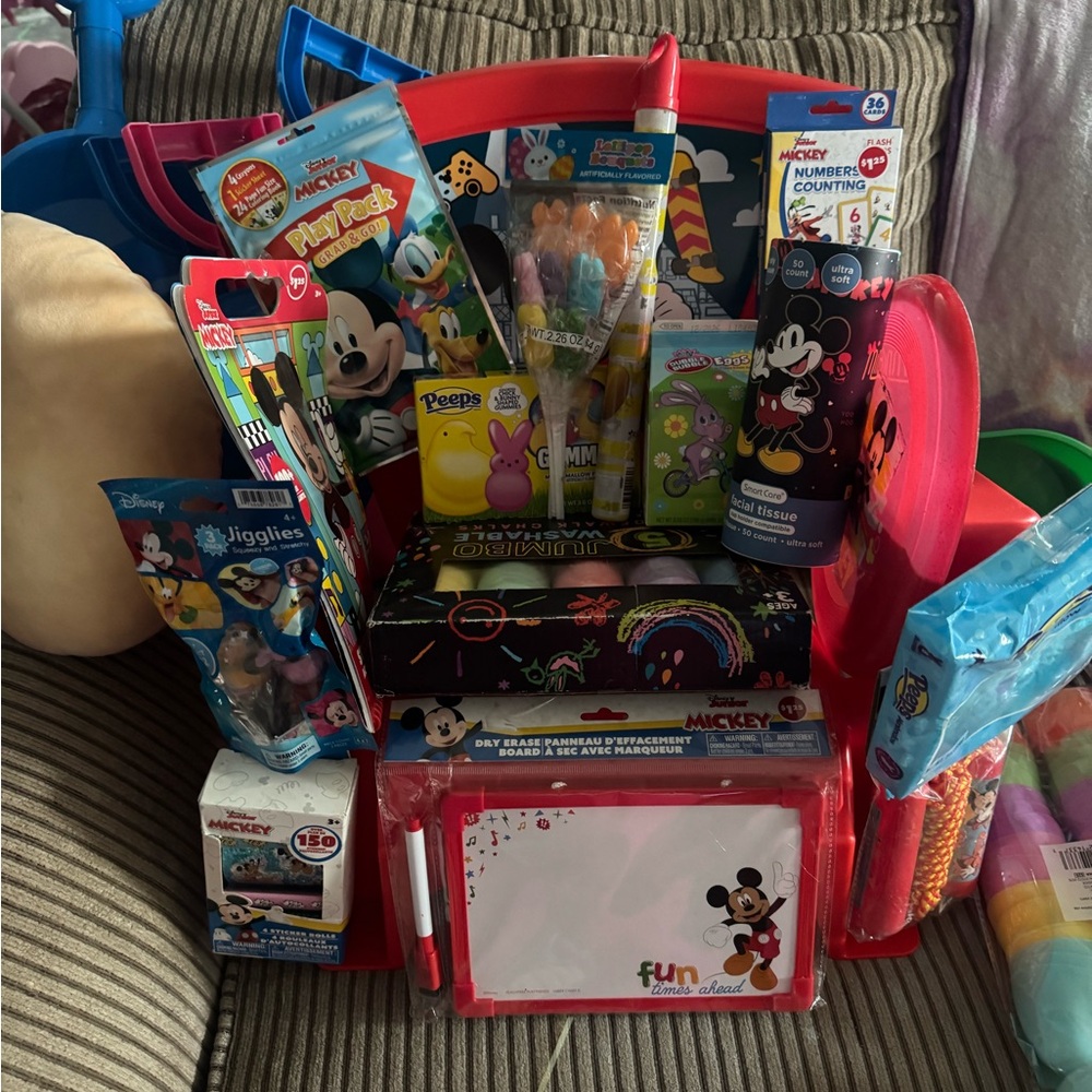 Disney Mickey Mouse Fun Activity Set - Red and Blue